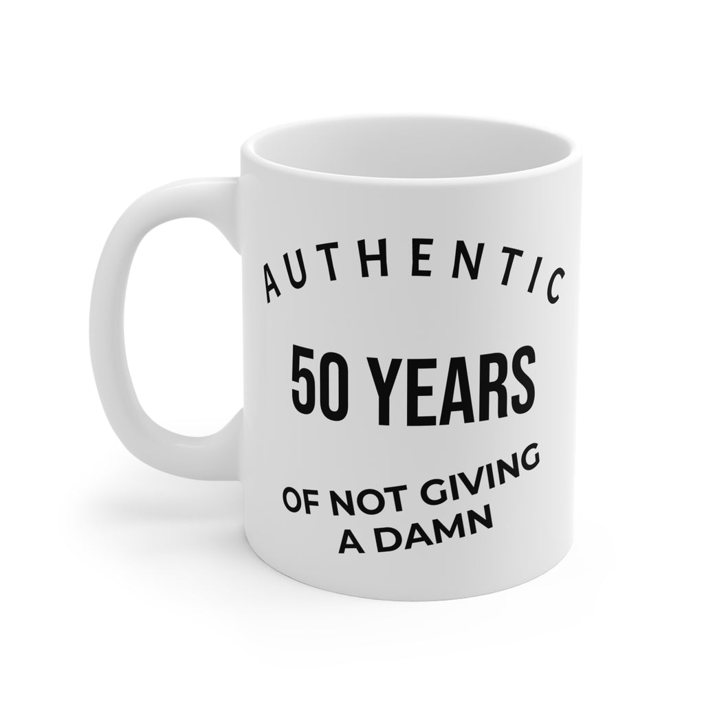 Weiße Geburtstagstasse Authentic 50 years mit selbst wählbarem Alter