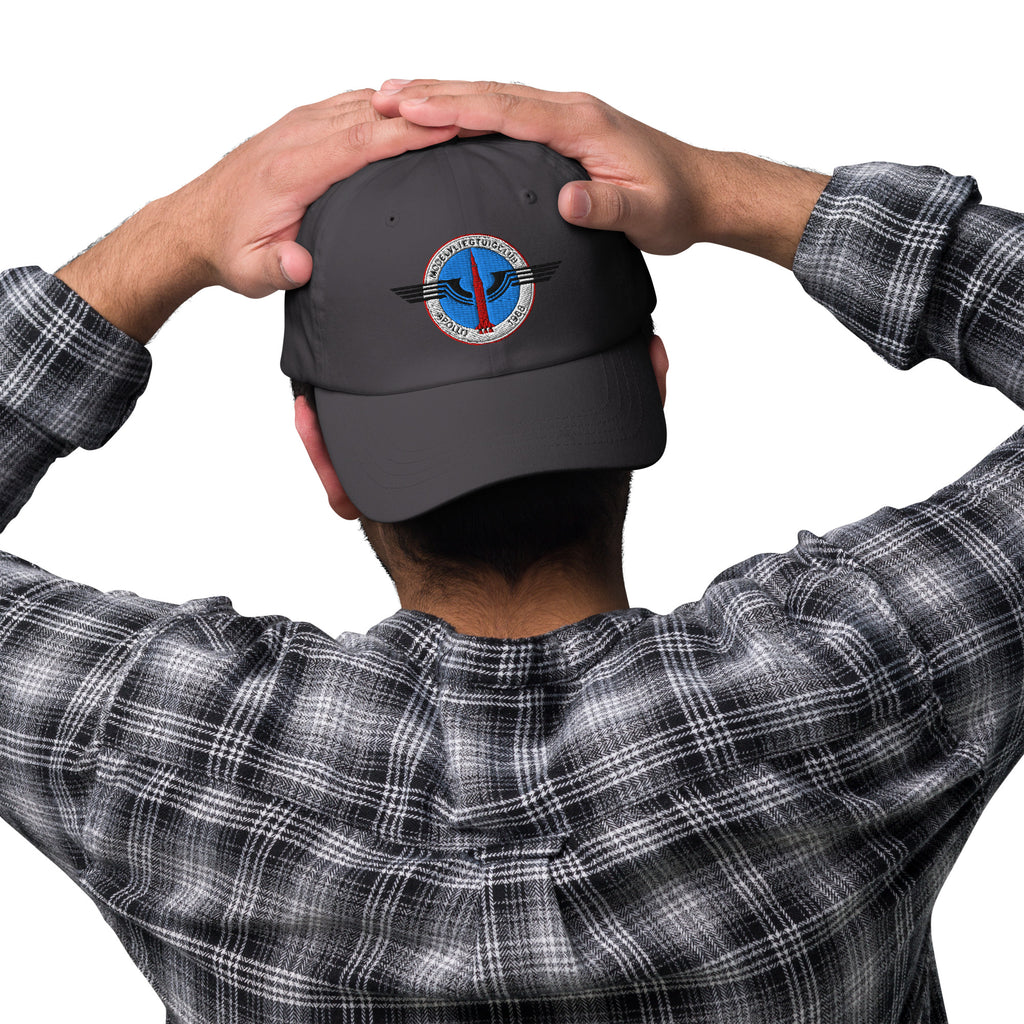 Dad cap met geborduurd MVC-Apollo '68-logo