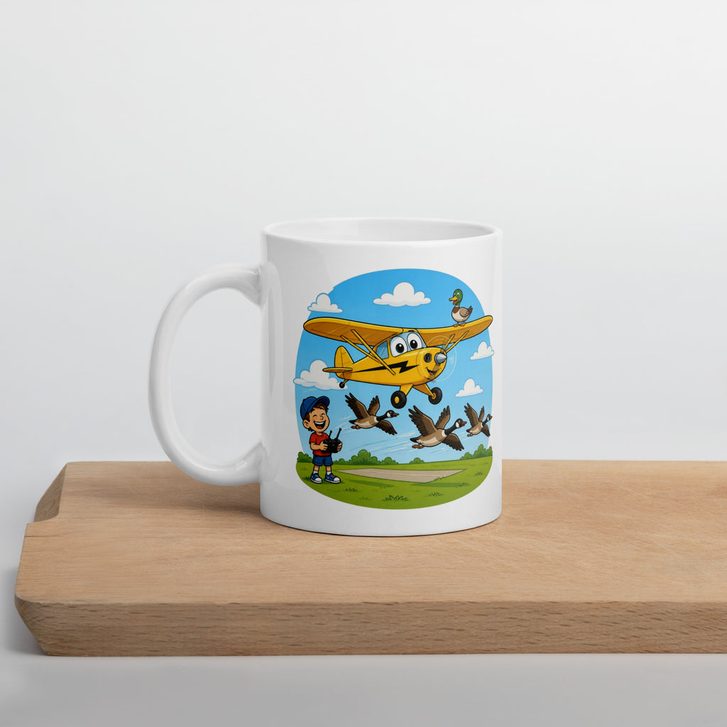 Cartoonmok met een gele Piper Cub met een eend die meelift